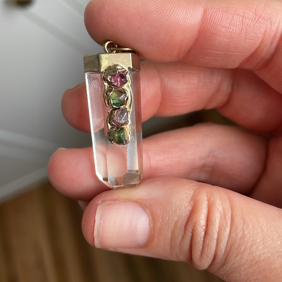 Quartz and tourmaline crystal pendant - Picture 4 of 4